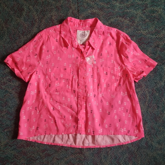 SO Button Tee